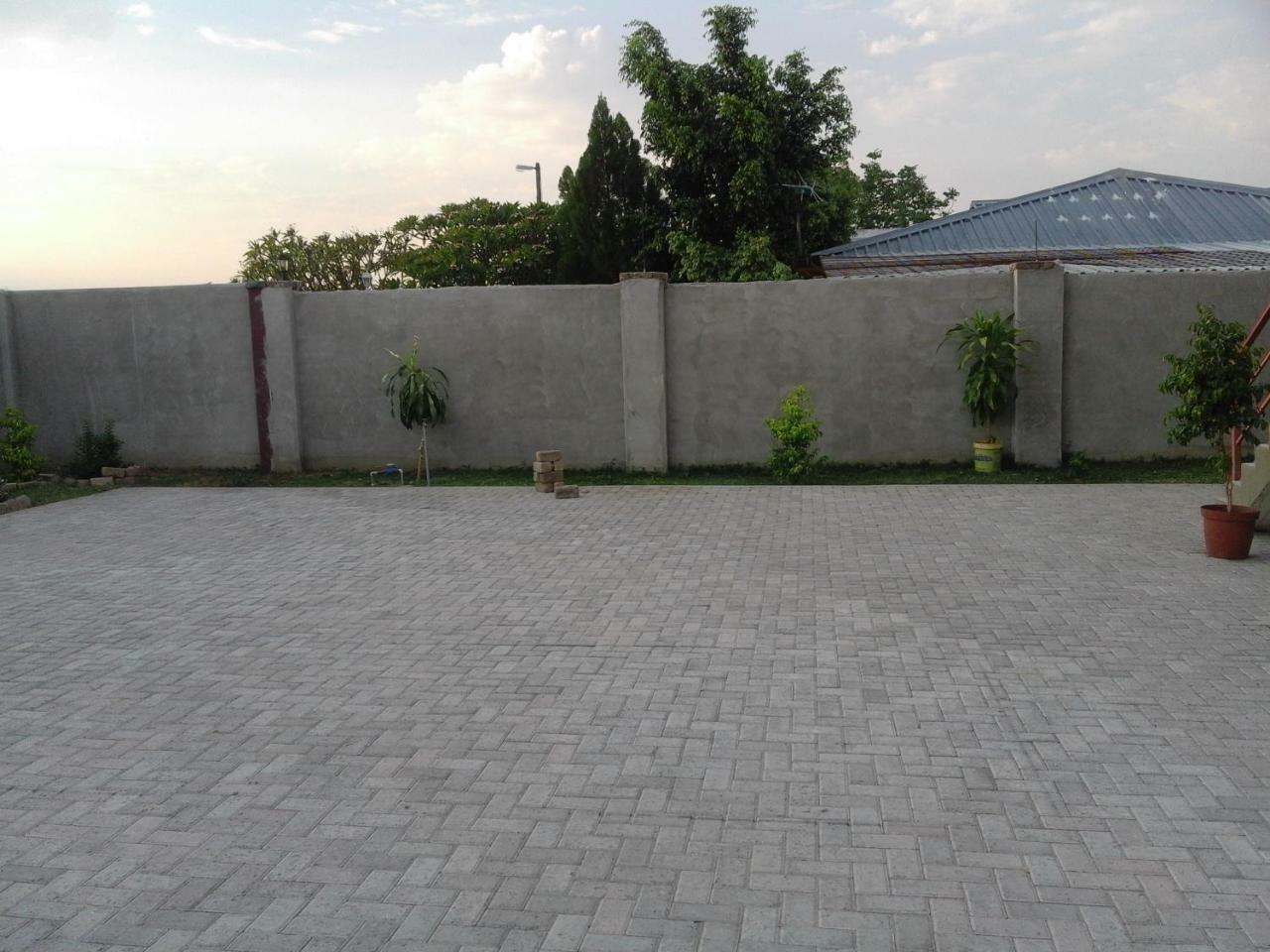 Millenium Guest House Rundu Exterior foto